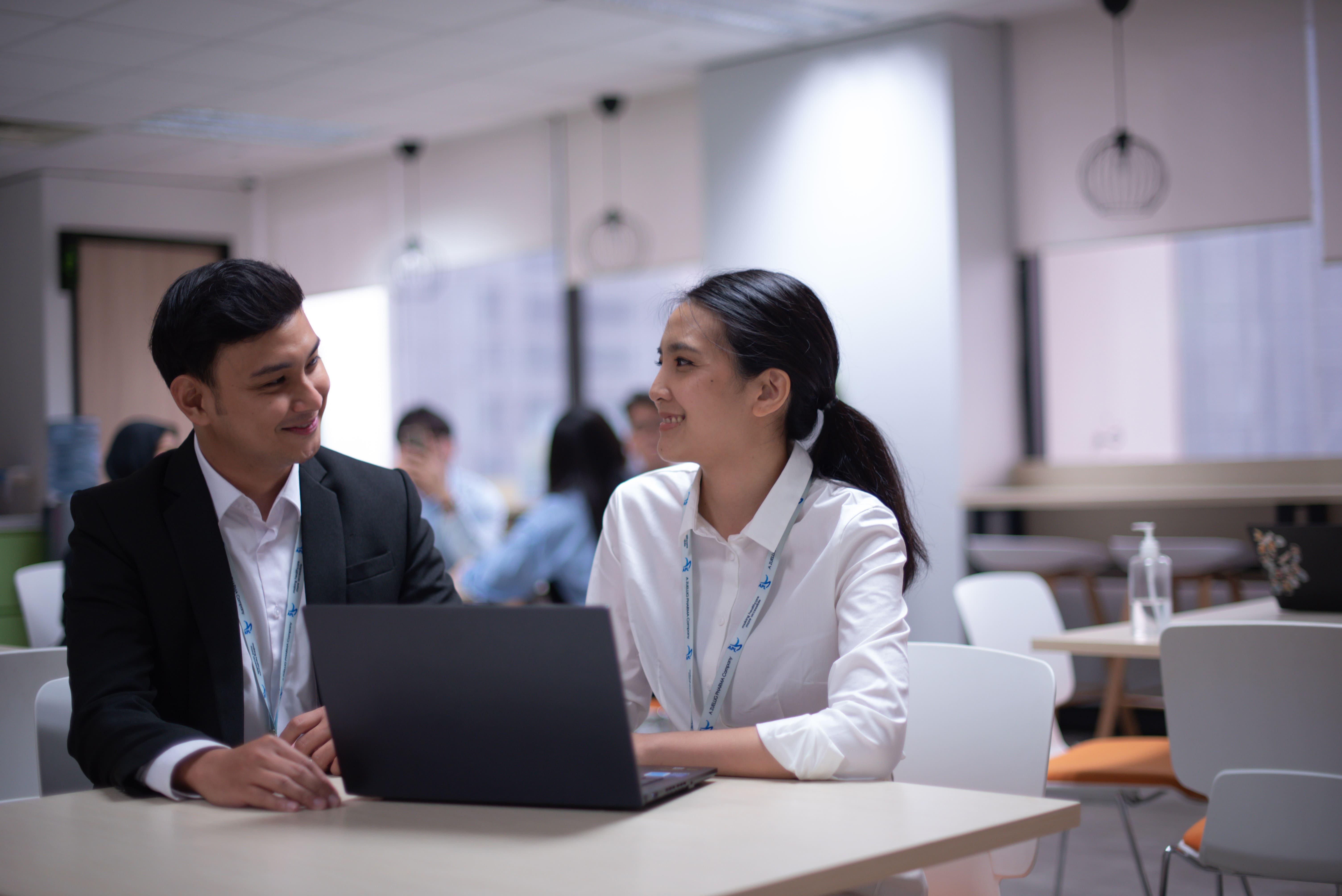 Connecting Stakeholders through Digital and Innovative Communication Channels